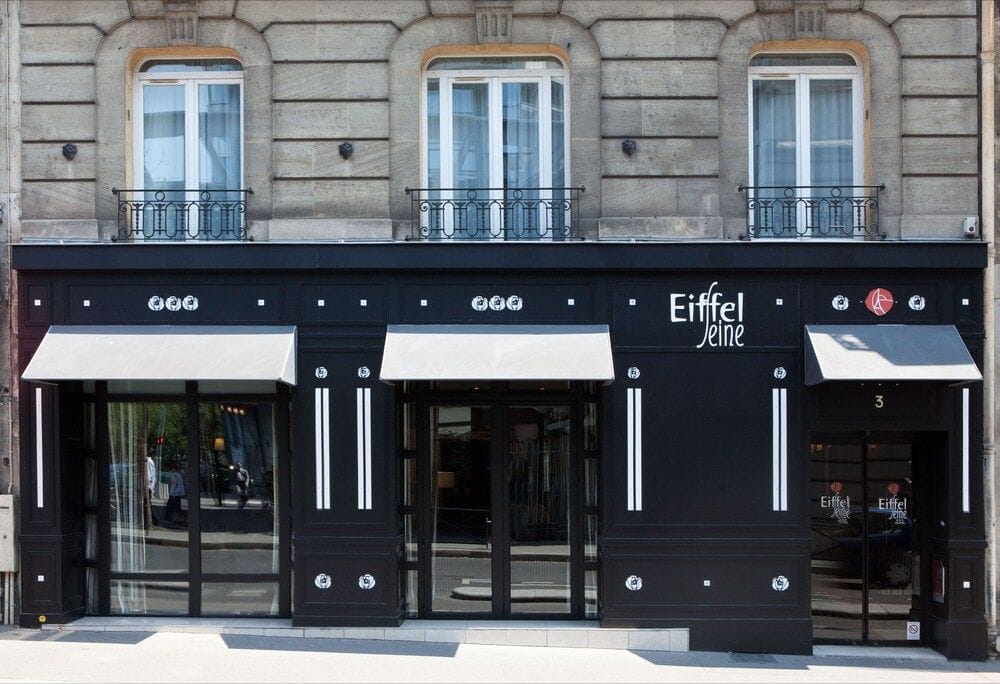 Hotel Eiffel Seine just buy tower